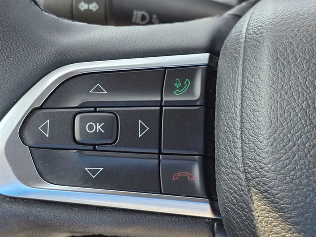Used 2024 Jeep Compass Latitude image 8