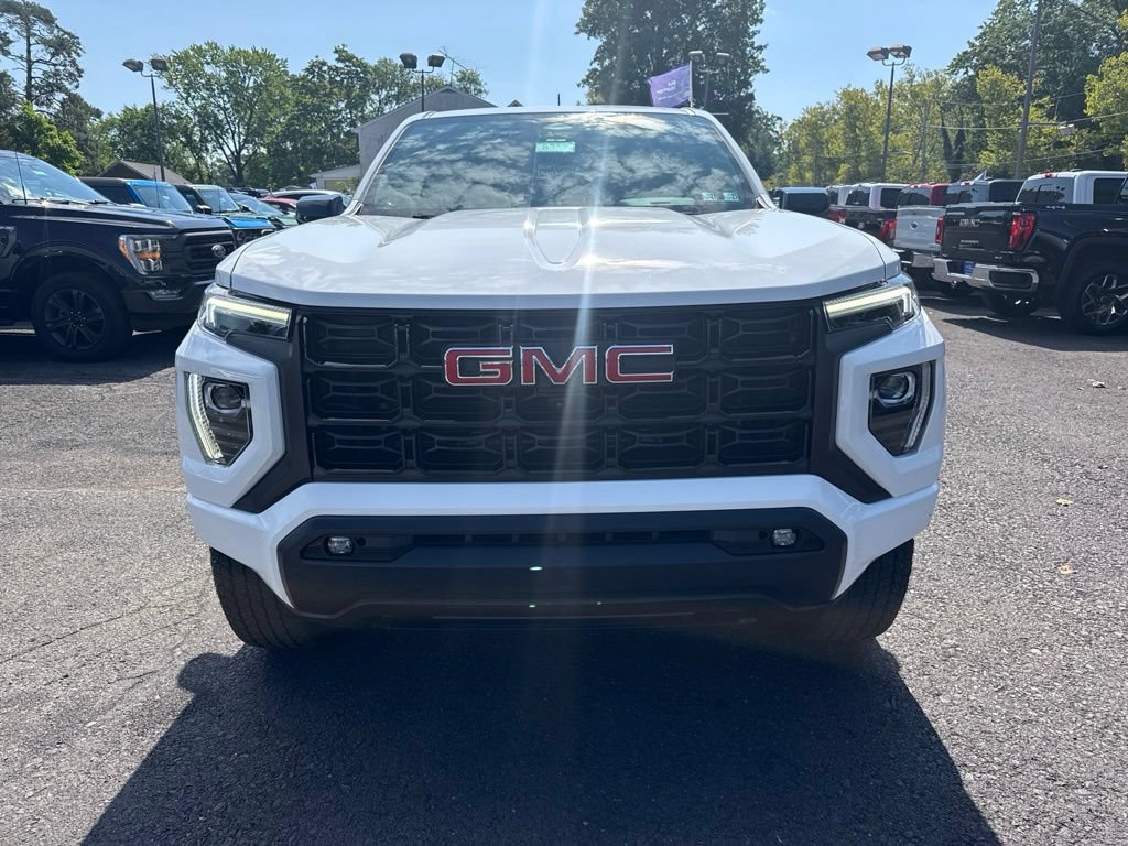 Used 2024 GMC Canyon Elevation w/ Elevation Premium Package AWD/4WD image 2