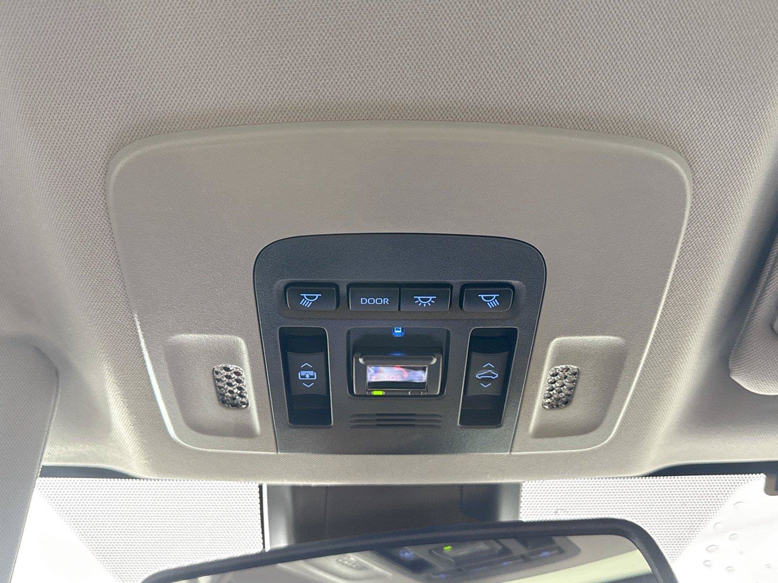 Certified 2023 Toyota Camry XSE FWD image 23