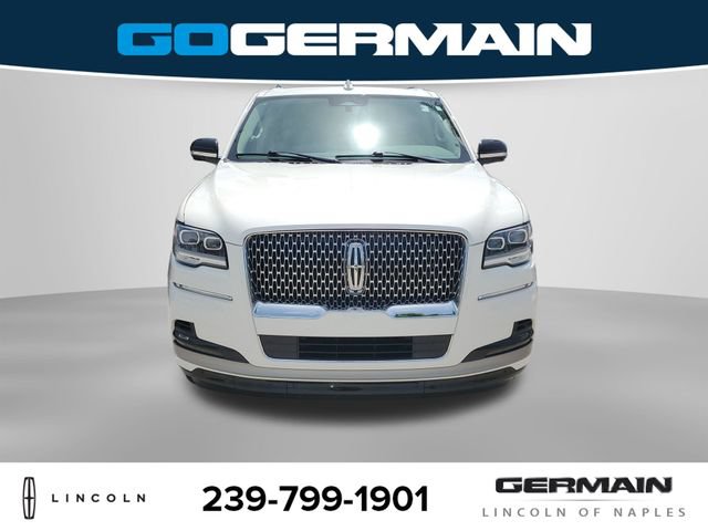 Certified 2024 Lincoln Navigator Premiere AWD/4WD image 3