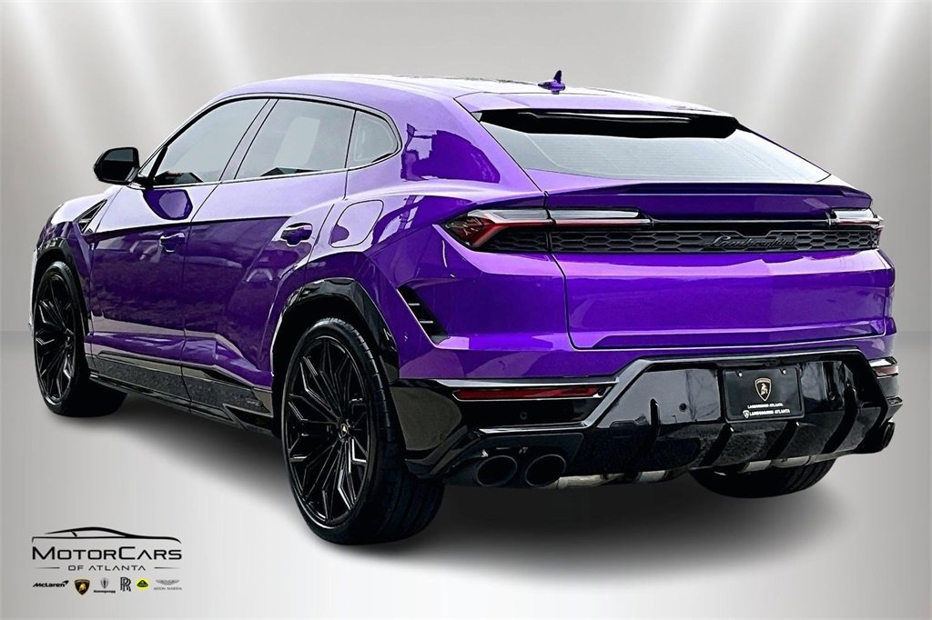 Used 2025 Lamborghini Urus SE image 11