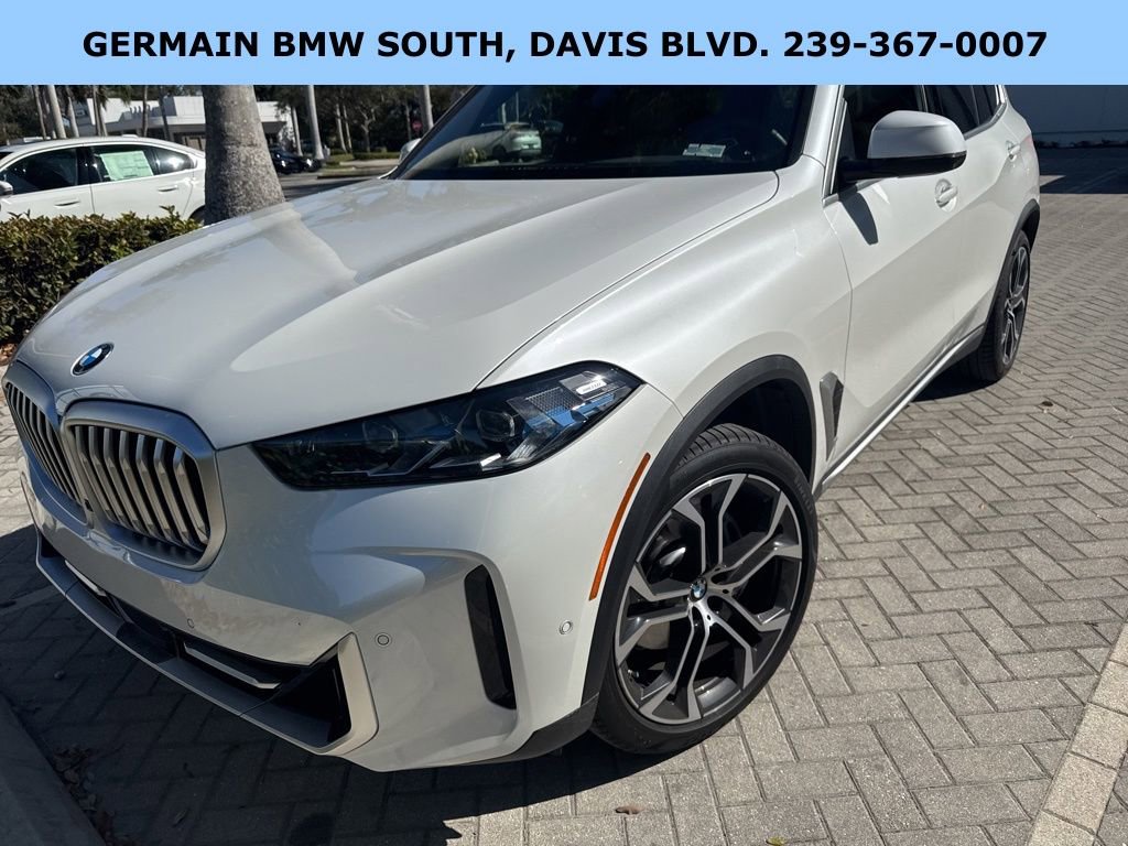 Certified 2024 BMW X5 sDrive40i w/ Premium Package image 2