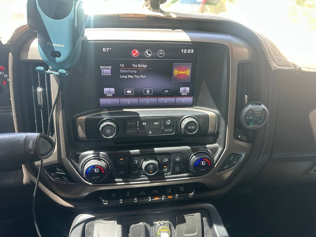 Used 2015 GMC Sierra 3500 Denali w/ Duramax Plus Package RWD image 7