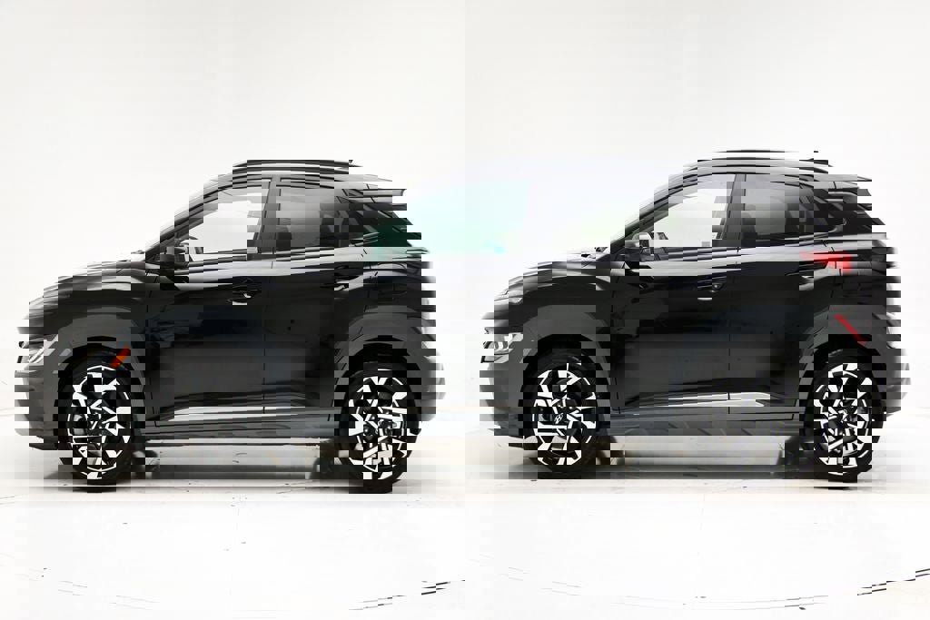 Used 2023 Hyundai Kona Limited image 5