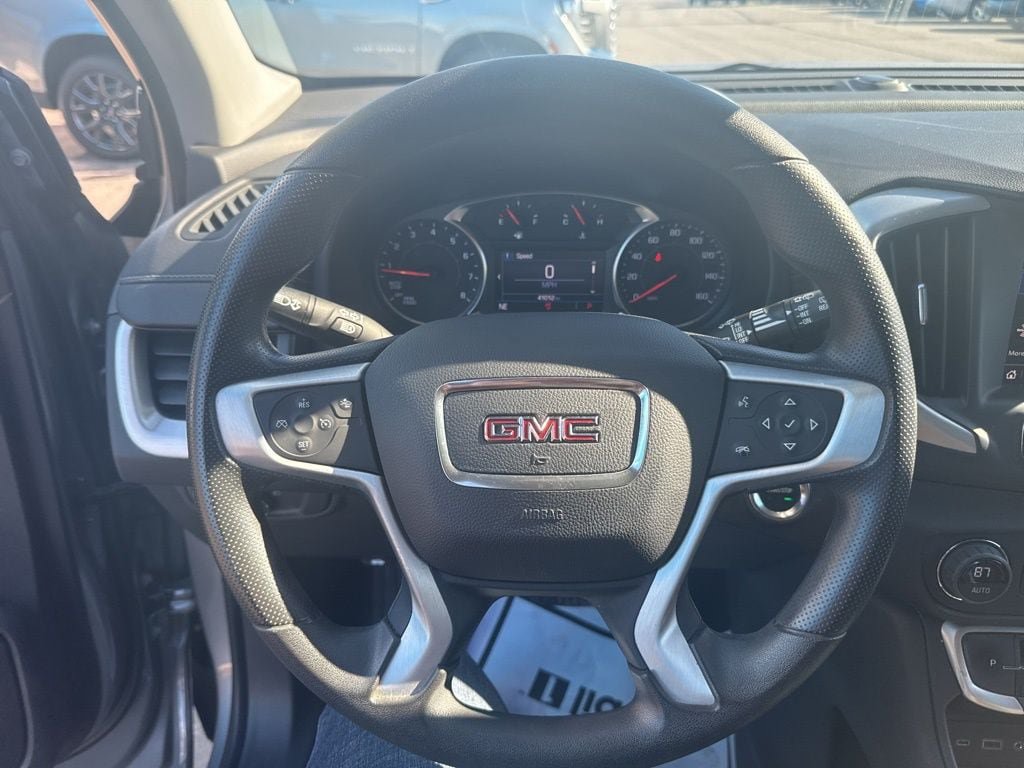 Used 2023 GMC Terrain SLE w/ Driver Convenience Package FWD image 21