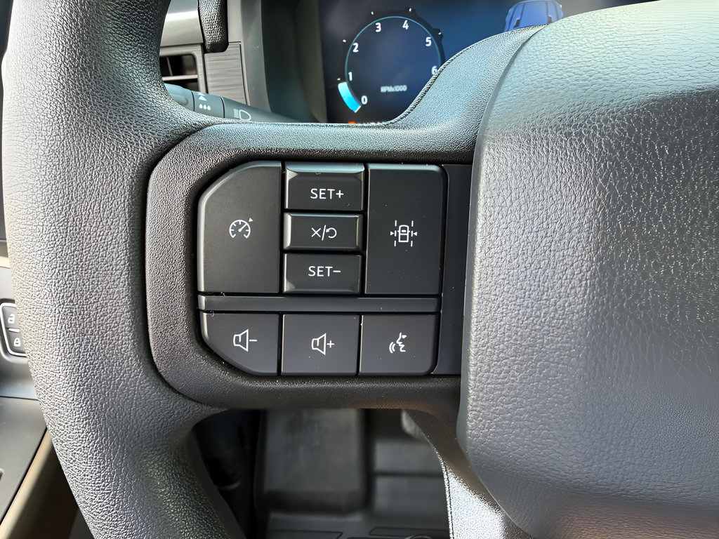 Used 2025 Ford F150 STX w/ Equipment Group 201A FX4 AWD/4WD image 14