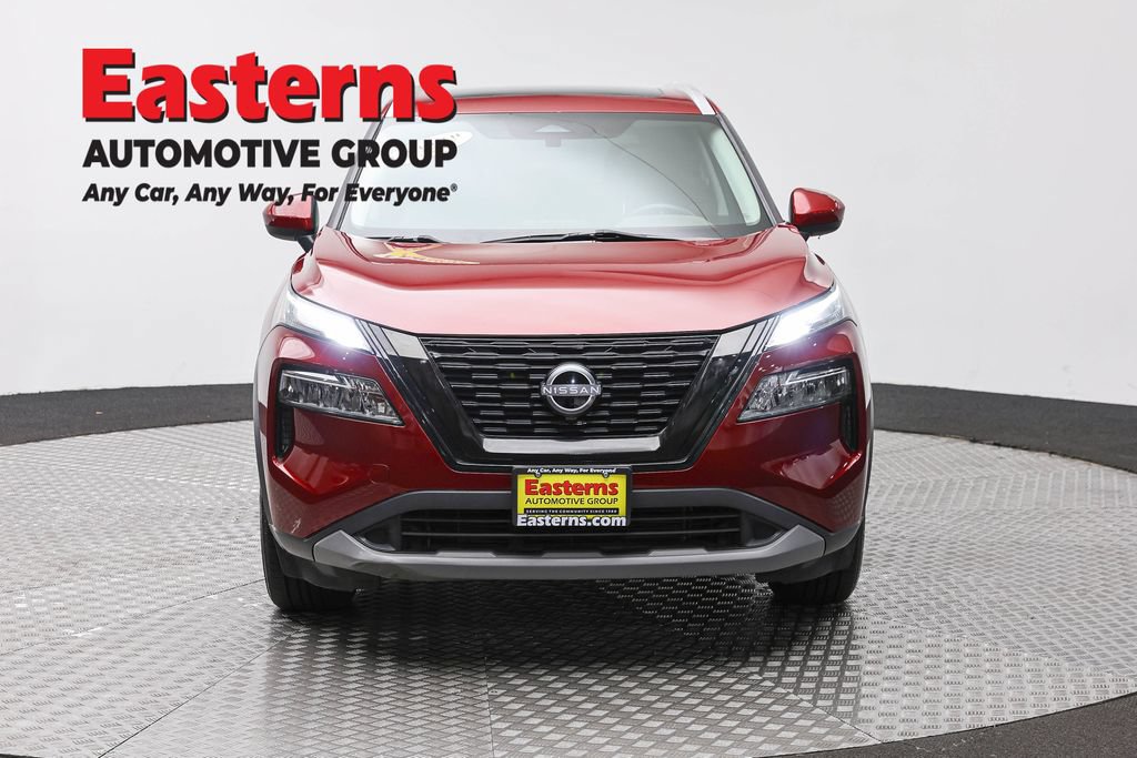 Used 2023 Nissan Rogue SV w/ SV Premium B Package AWD/4WD image 2