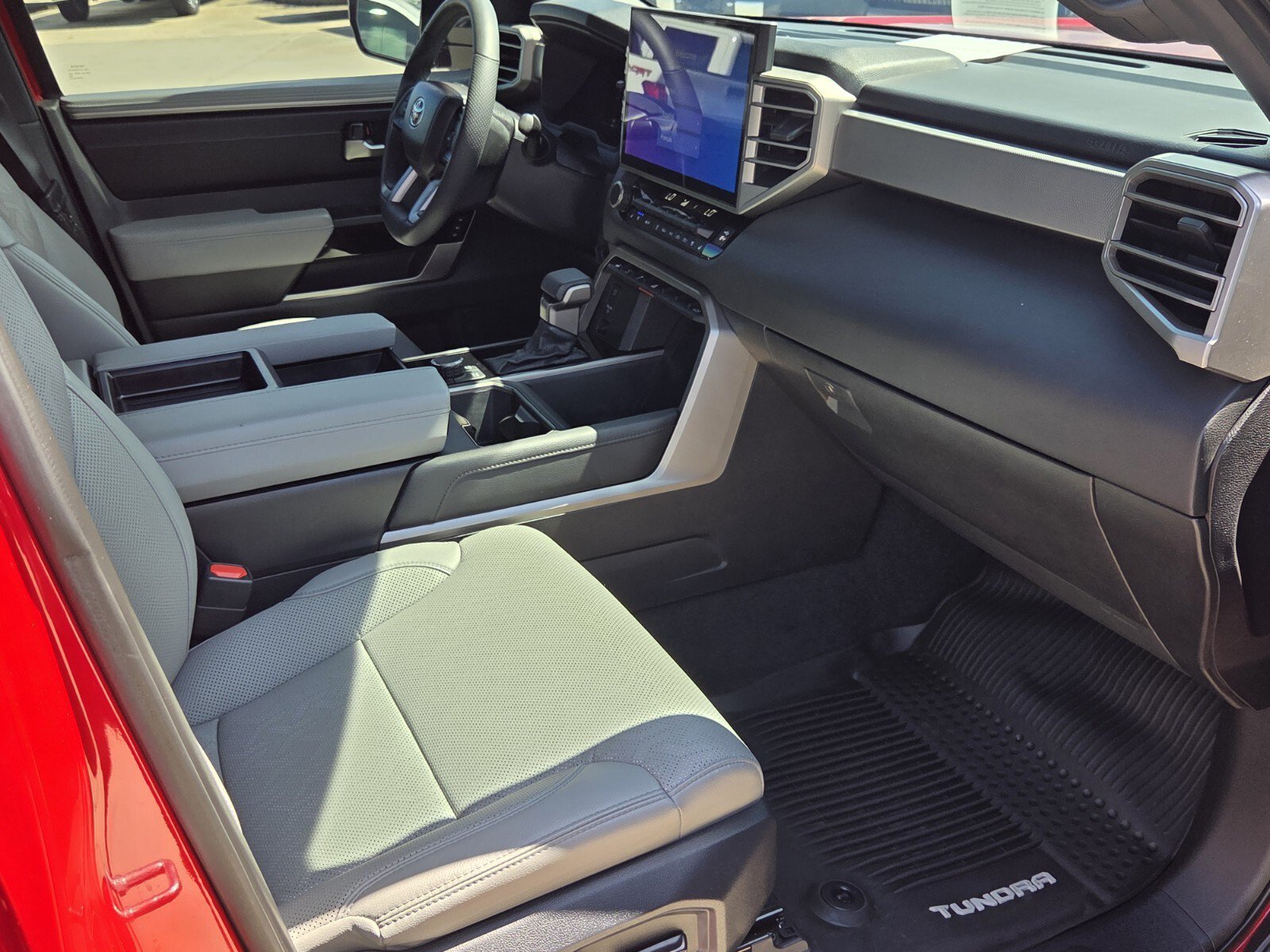 Used 2025 Toyota Tundra Limited RWD image 11