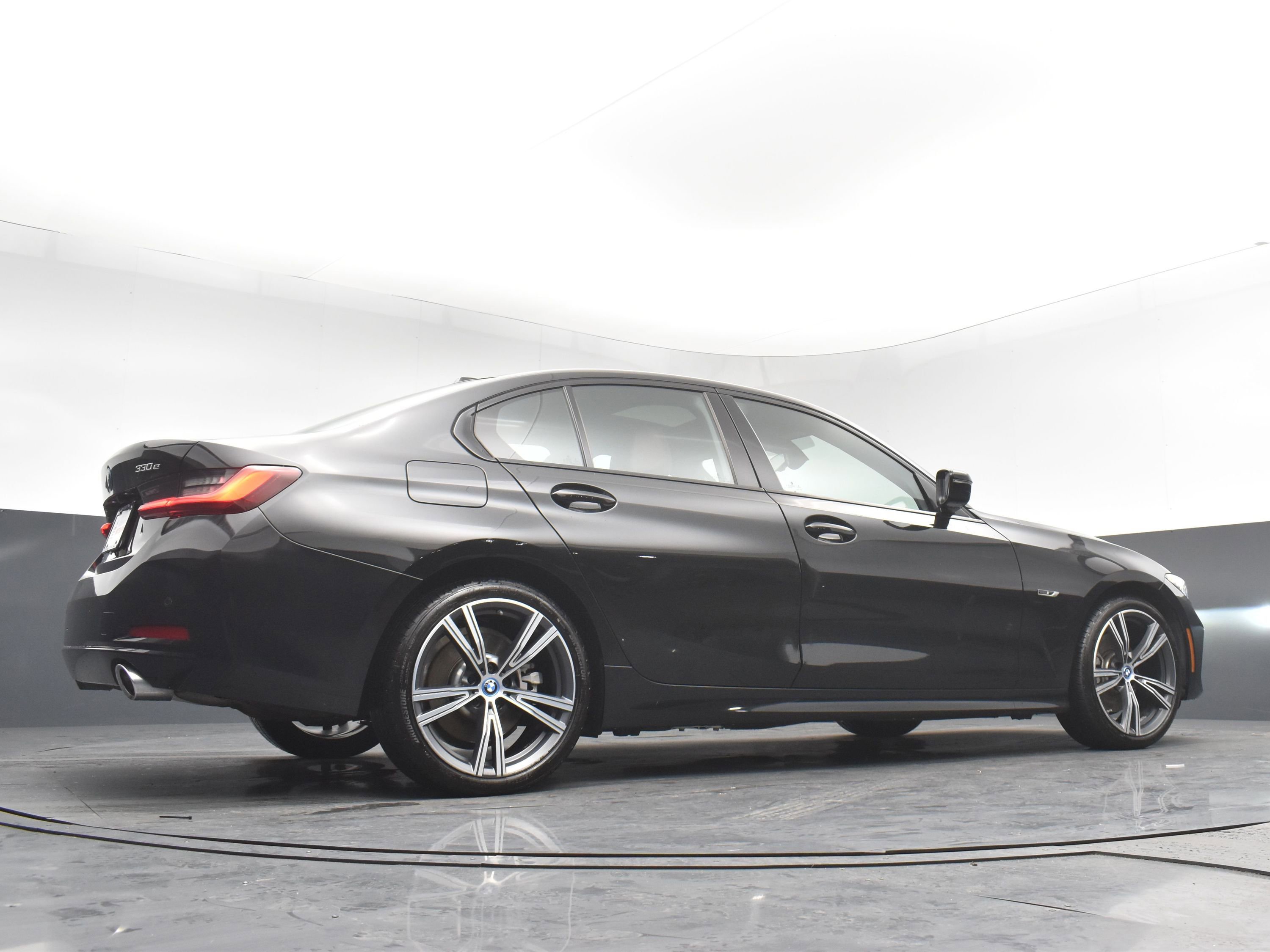 Used 2023 BMW 330e w/ Driving Assistance Package image 24