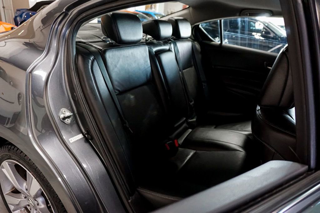 Used 2014 Acura ILX w/ Premium Package image 39