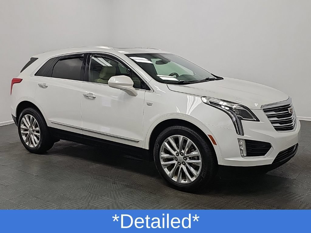 Used 2019 Cadillac XT5 Premium Luxury FWD image 2