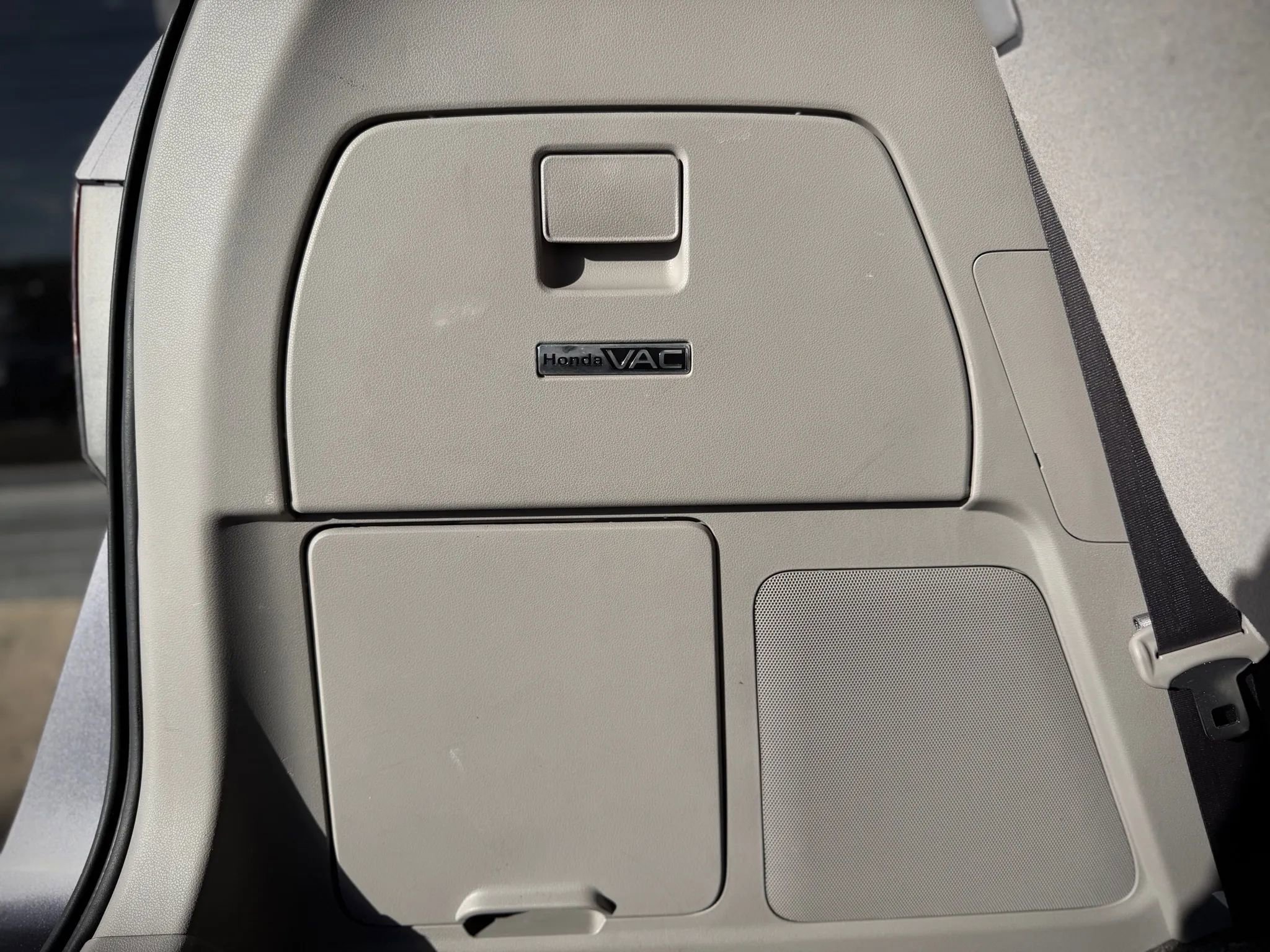 Used 2016 Honda Odyssey SE image 19