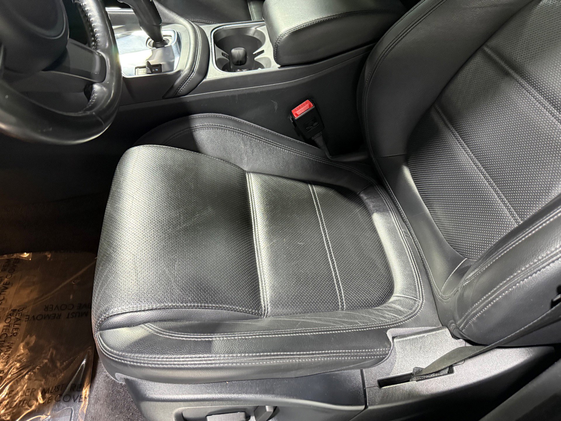 Used 2018 Jaguar E-PACE S image 19