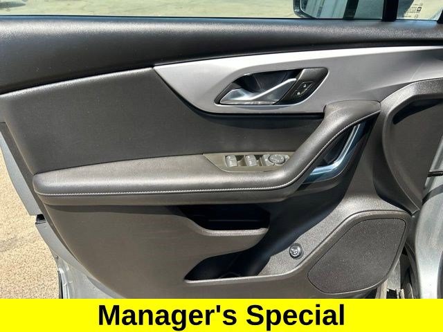Used 2024 Chevrolet Blazer LT w/ Convenience Package FWD image 11