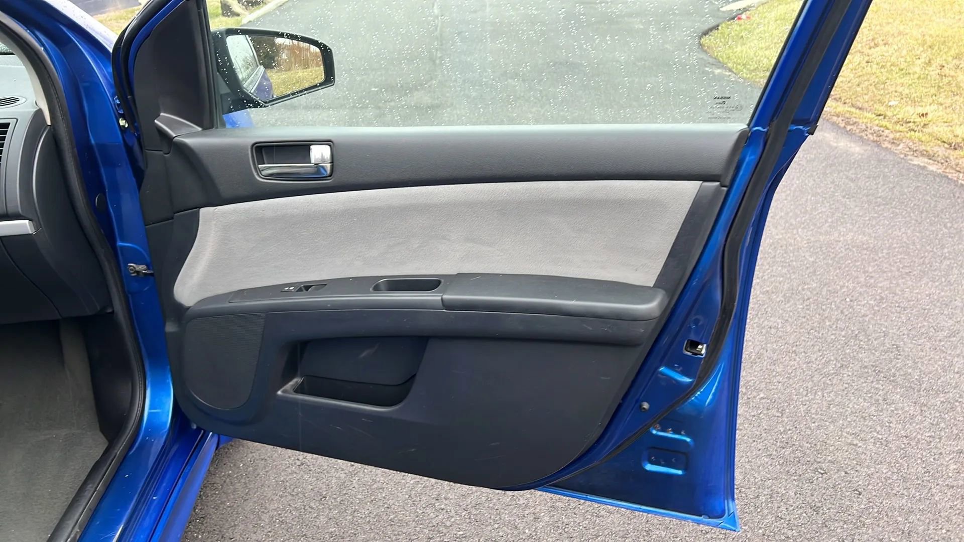 Used 2012 Nissan Sentra 2.0 SR image 17