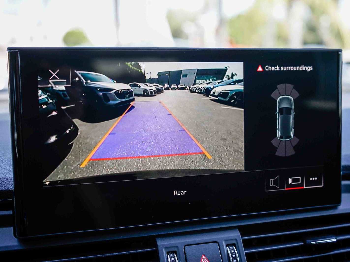 Used 2023 Audi Q5 2.0T Premium w/ Convenience Package image 23