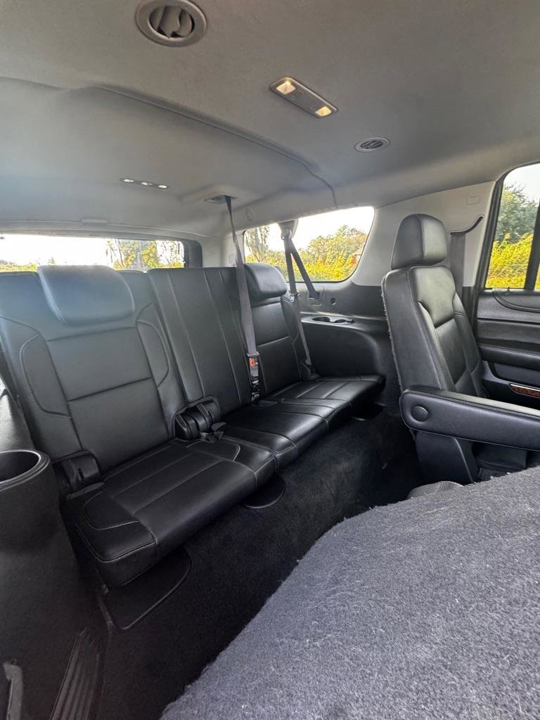 Used 2017 Chevrolet Suburban Premier AWD/4WD image 18