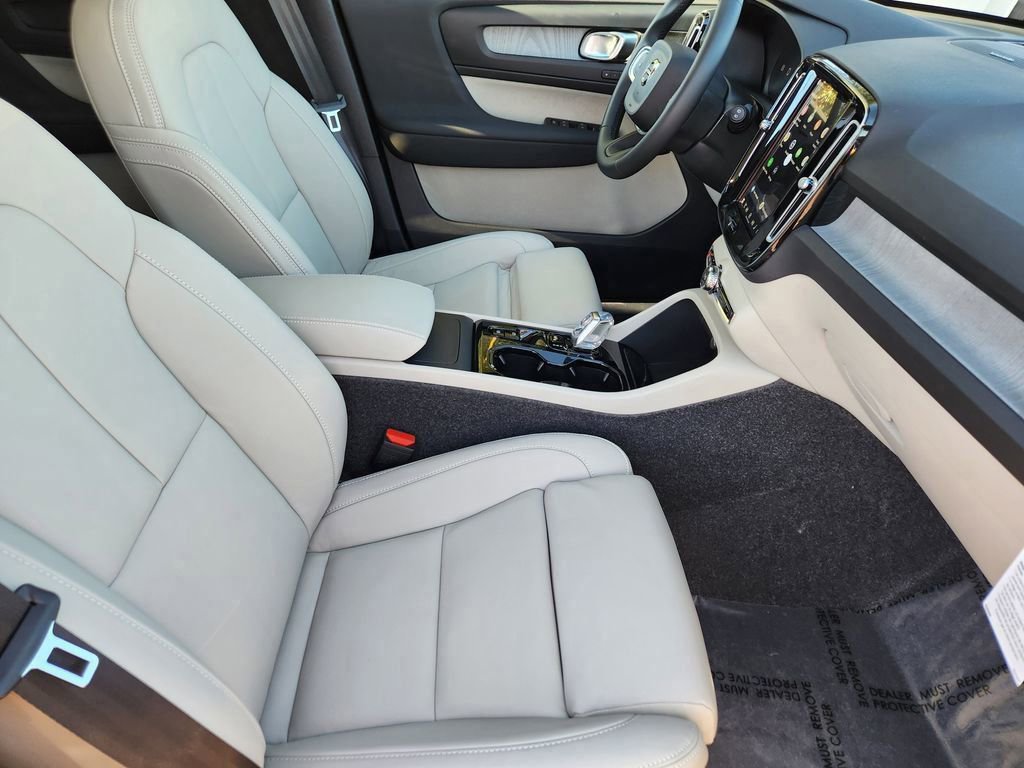 New 2026 Volvo XC40 B5 Ultra w/ Climate Package image 20