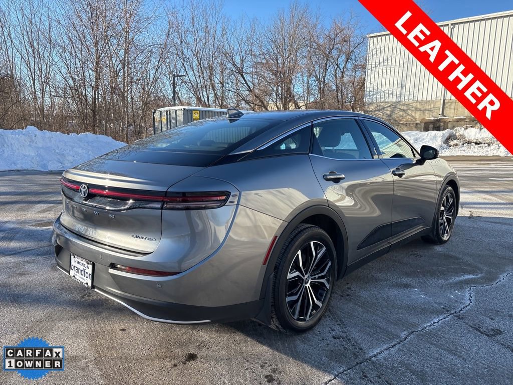 Used 2023 Toyota Crown Limited image 6