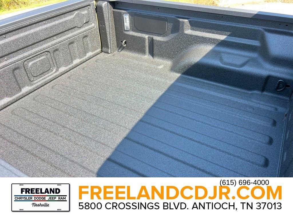 New 2025 Jeep Gladiator High Tide image 9