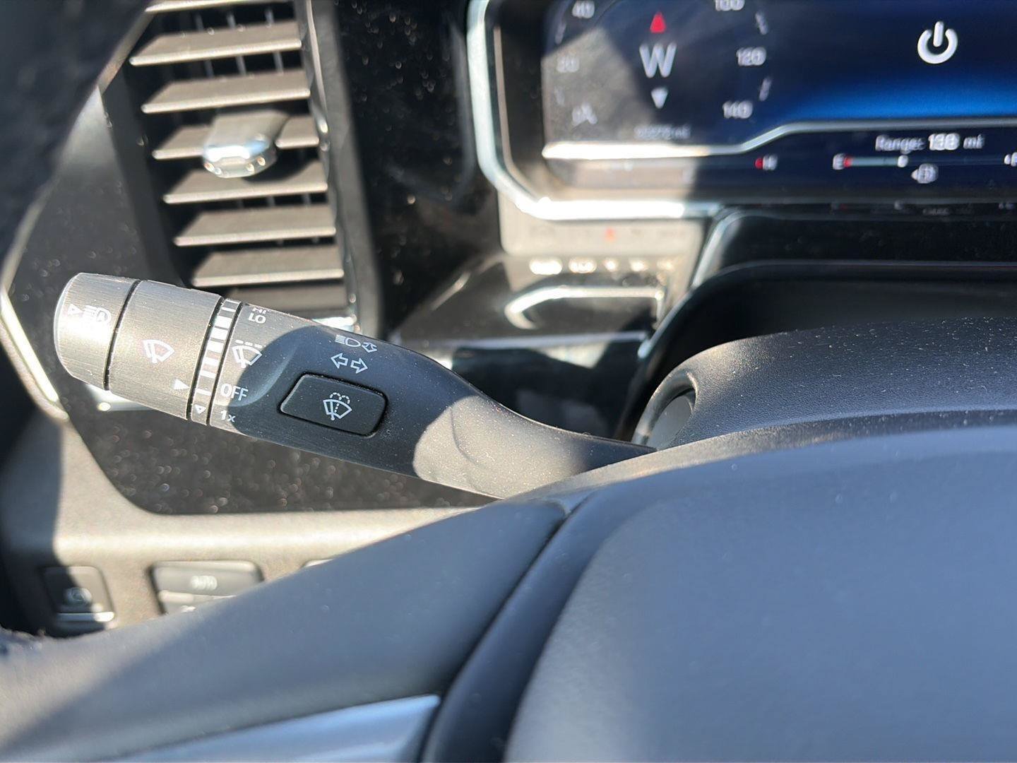 Used 2023 Chevrolet Silverado 1500 LT w/ Protection Package AWD/4WD image 20