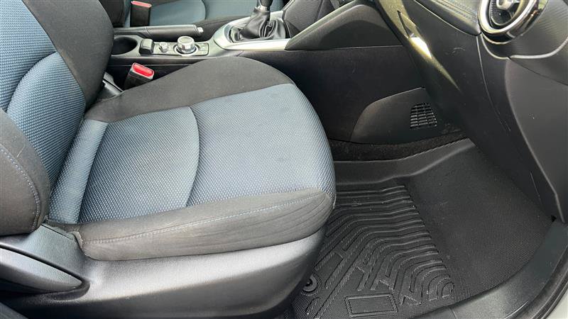 Used 2019 Toyota Yaris LE FWD image 36