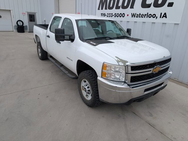 Used 2014 Chevrolet Silverado 2500 W/T AWD/4WD image 2