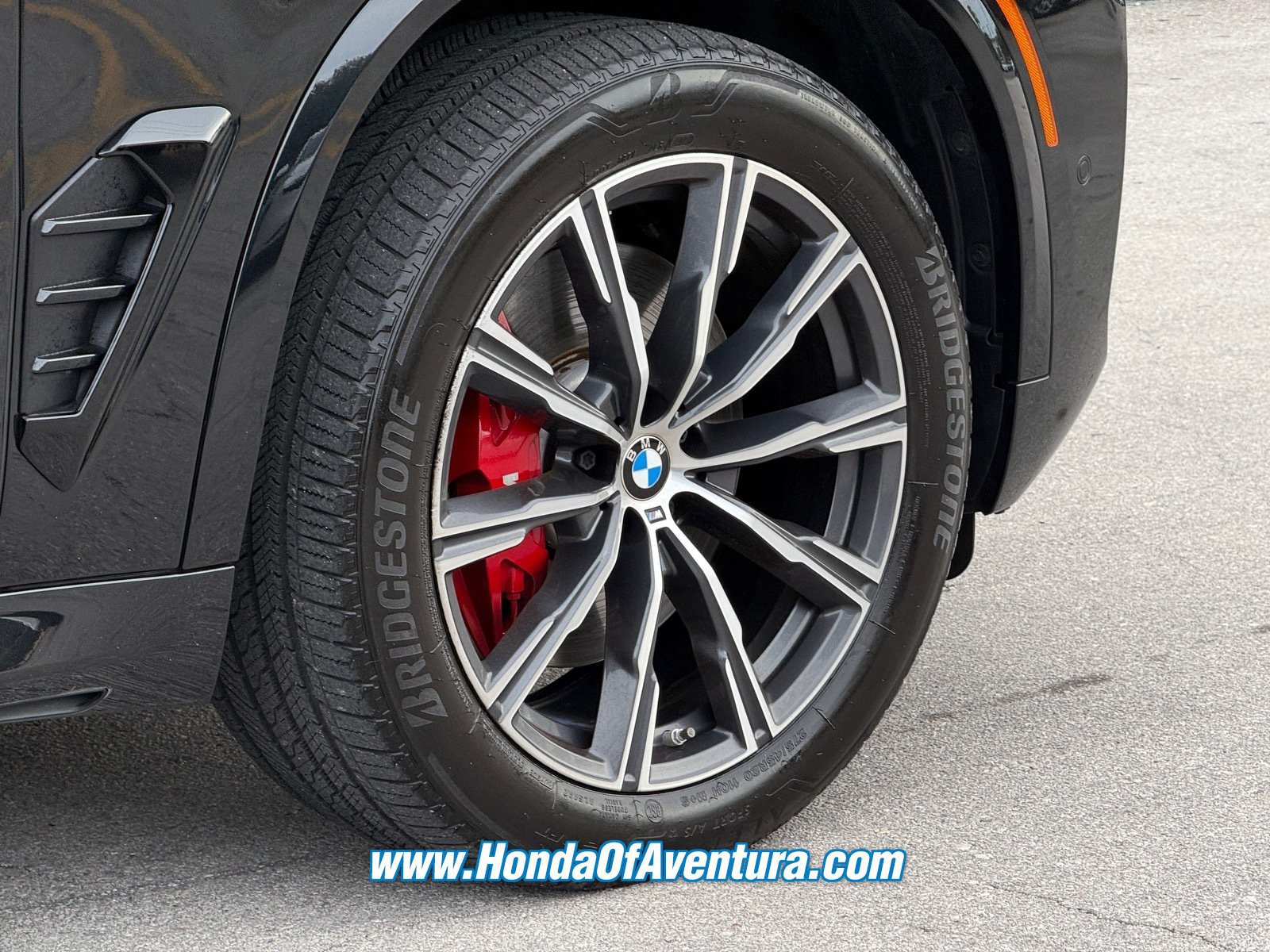 Used 2024 BMW X5 sDrive40i w/ M Sport Package RWD image 7