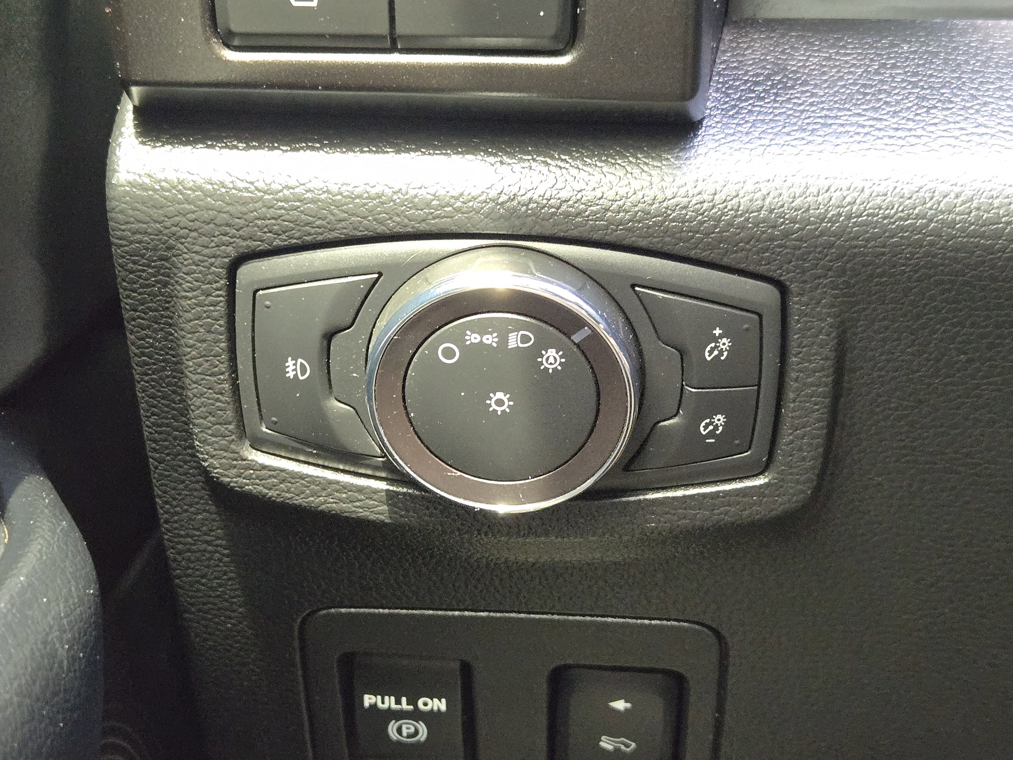 Used 2019 Ford Expedition Limited AWD/4WD image 23