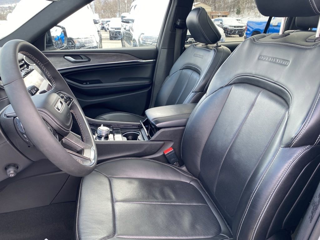 Used 2023 Jeep Grand Cherokee L Overland image 22