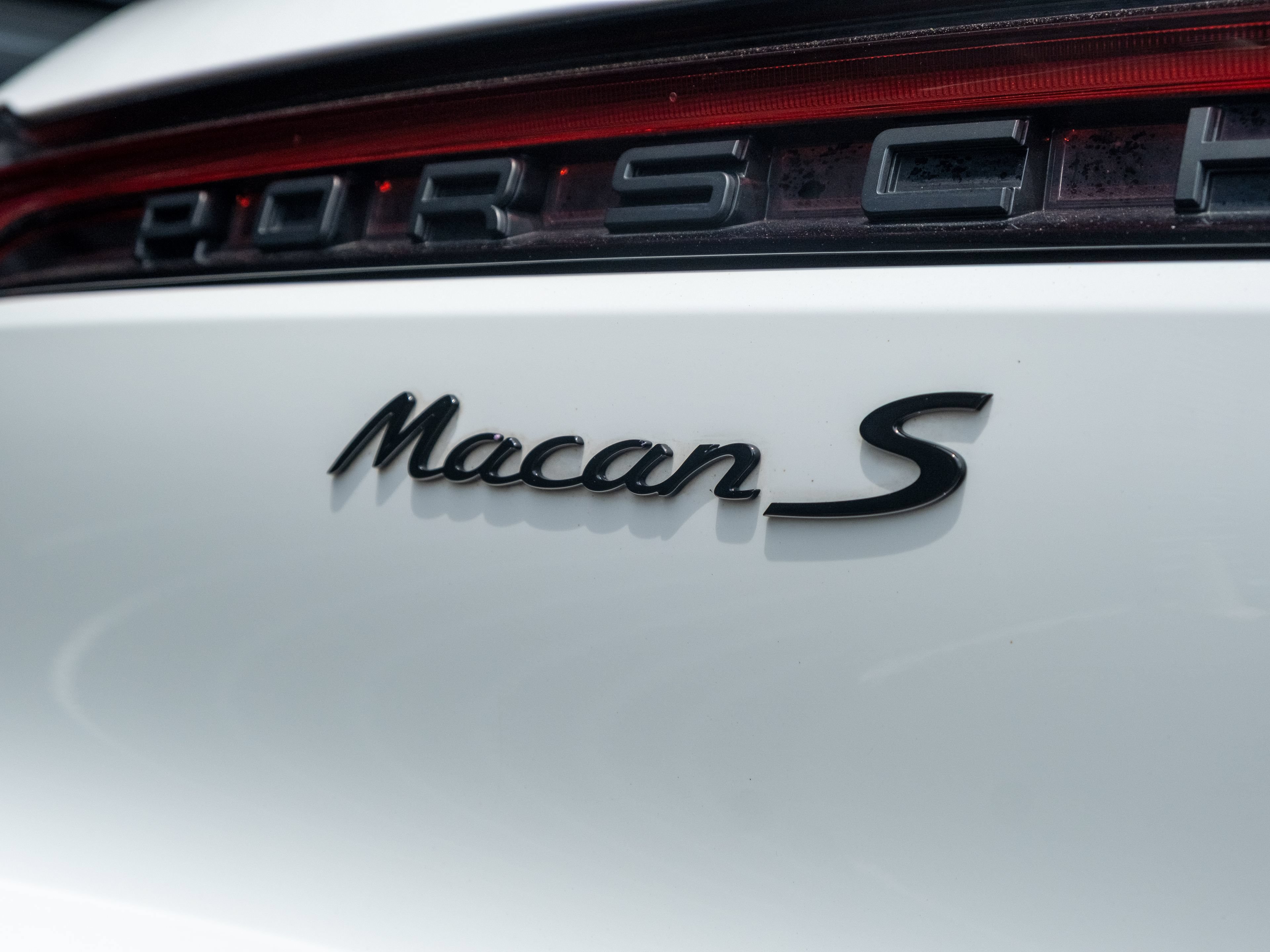 Certified 2021 Porsche Macan S AWD/4WD image 21