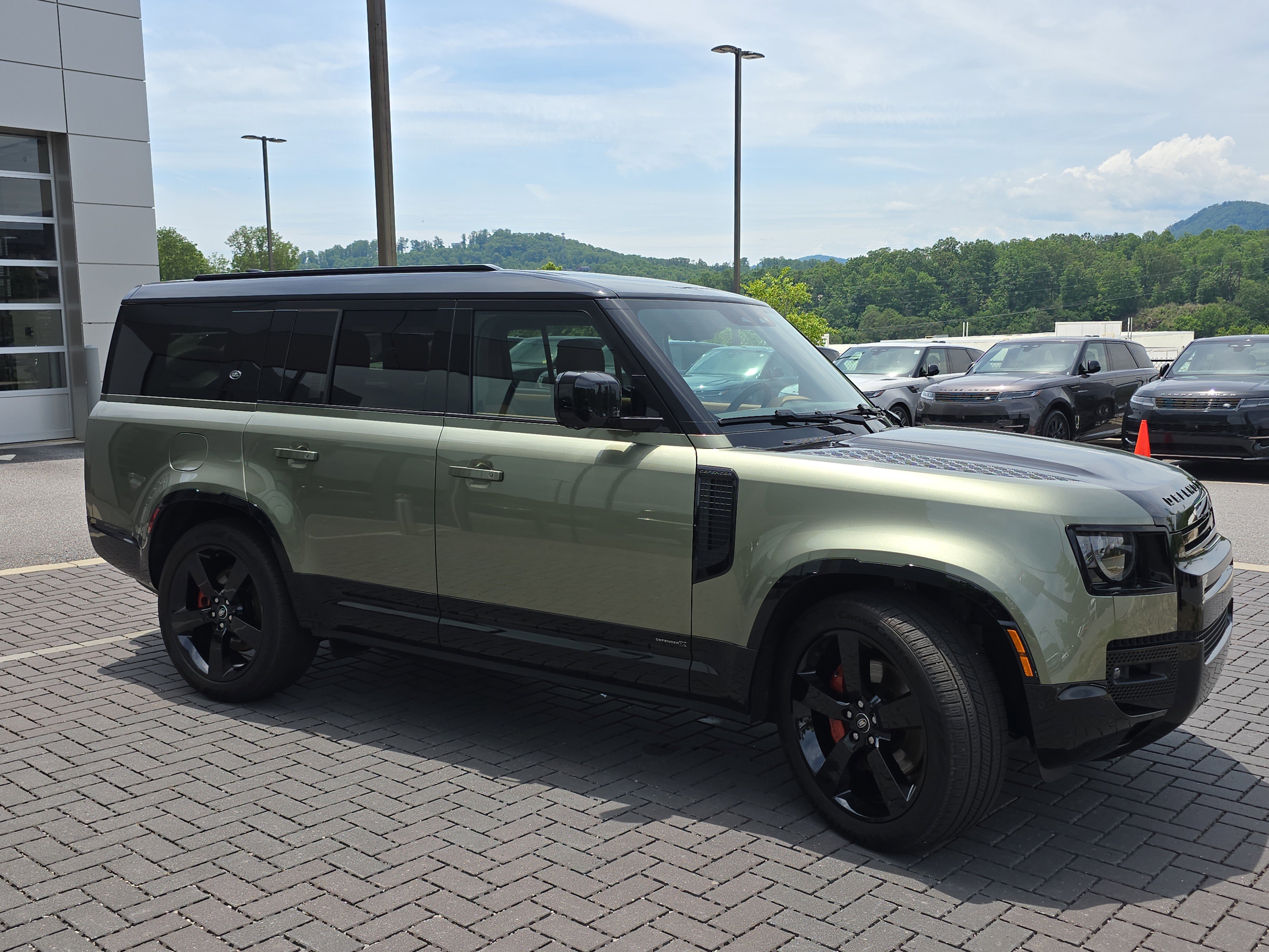 Certified 2024 Land Rover Defender 130 X AWD/4WD image 3