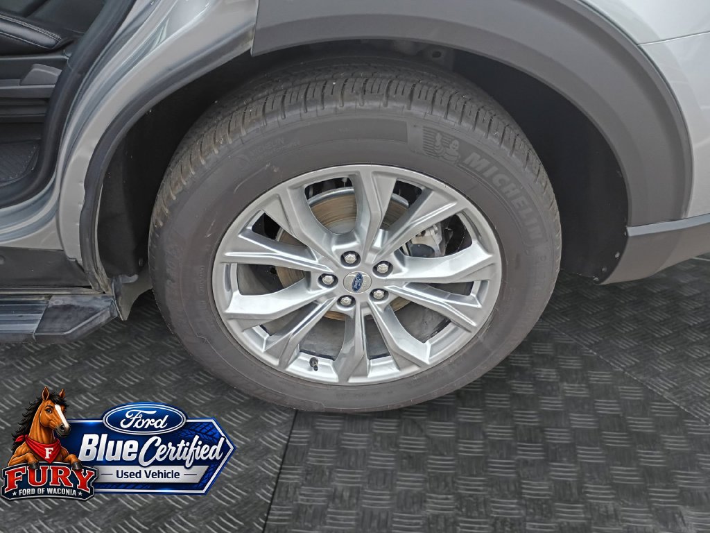 Used 2020 Ford Explorer XLT w/ Equipment Group 202A AWD/4WD image 14