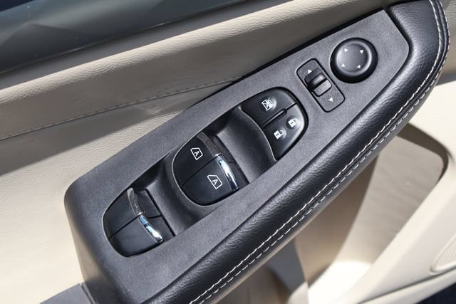 Used 2019 Nissan Maxima 3.5 SL w/ Floor Mat Group FWD image 16