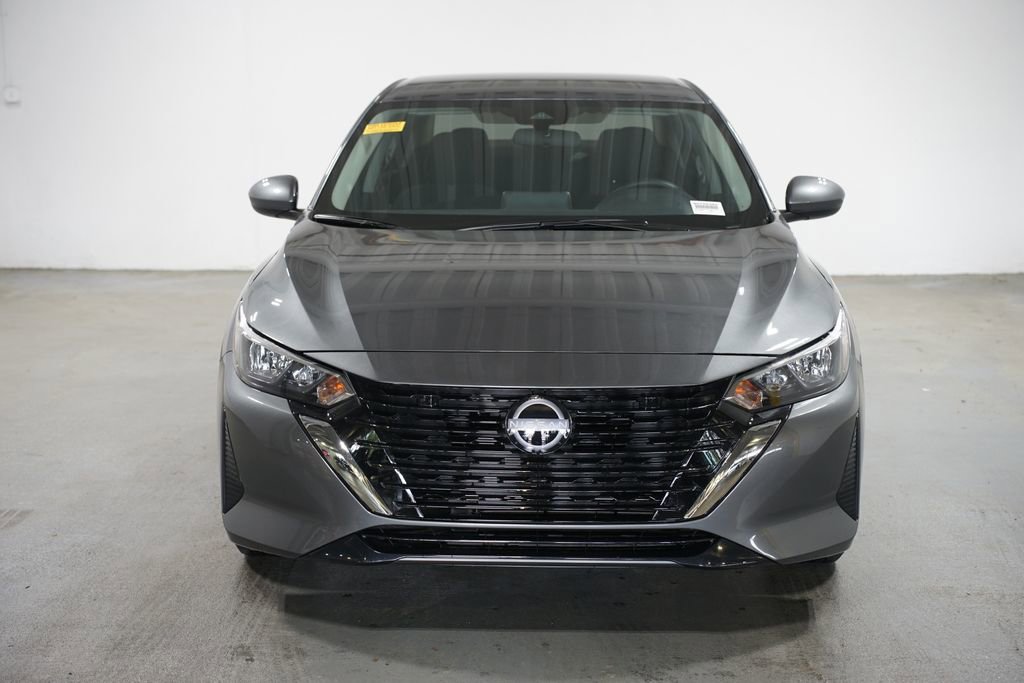 Used 2025 Nissan Sentra SV image 2