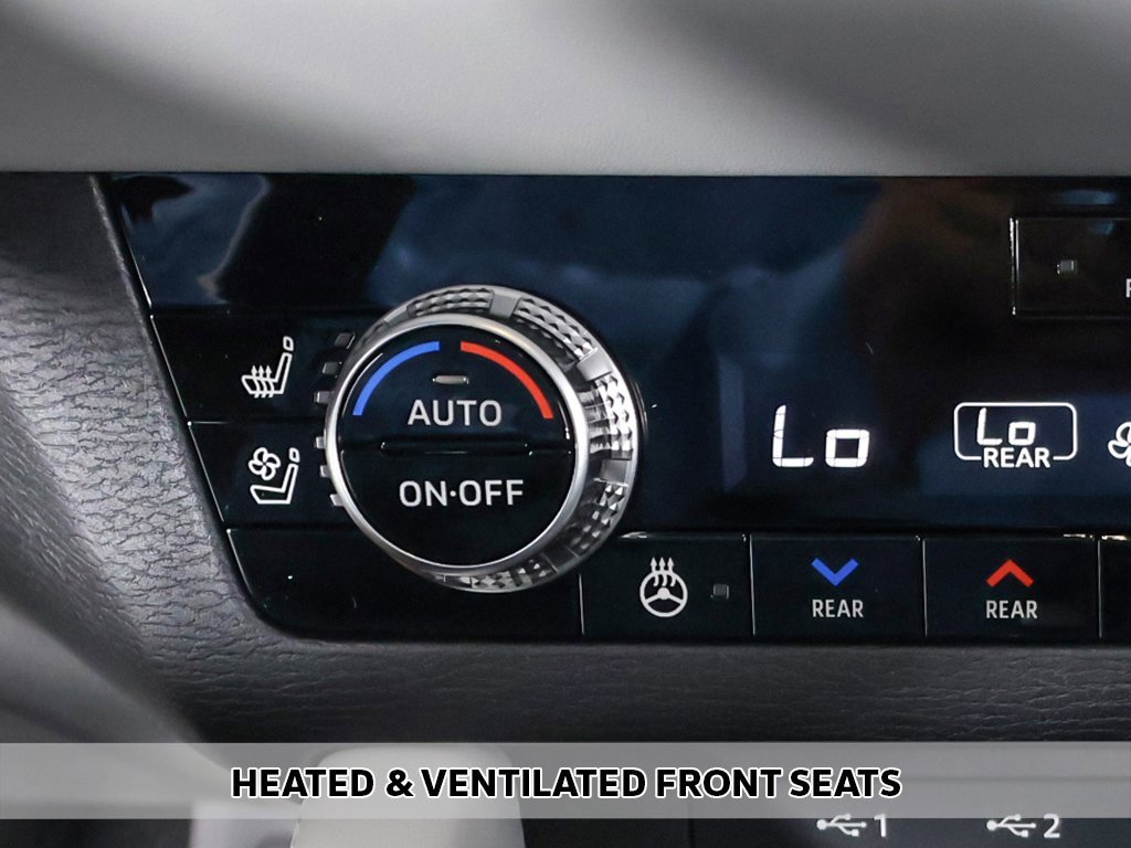 New 2025 Mitsubishi Outlander SEL image 8