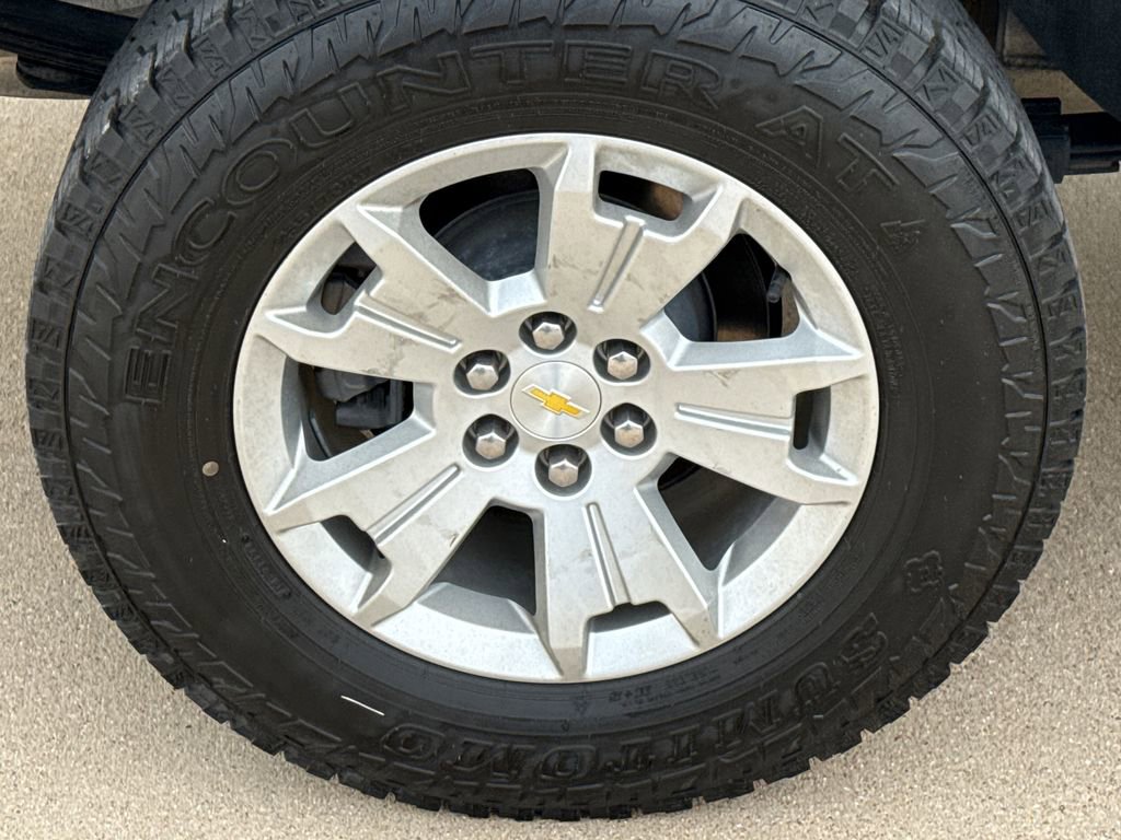 Used 2022 Chevrolet Colorado LT w/ Fleet Safety Package image 9