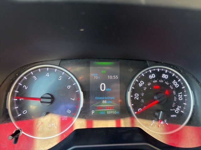 Used 2021 Toyota RAV4 LE image 14