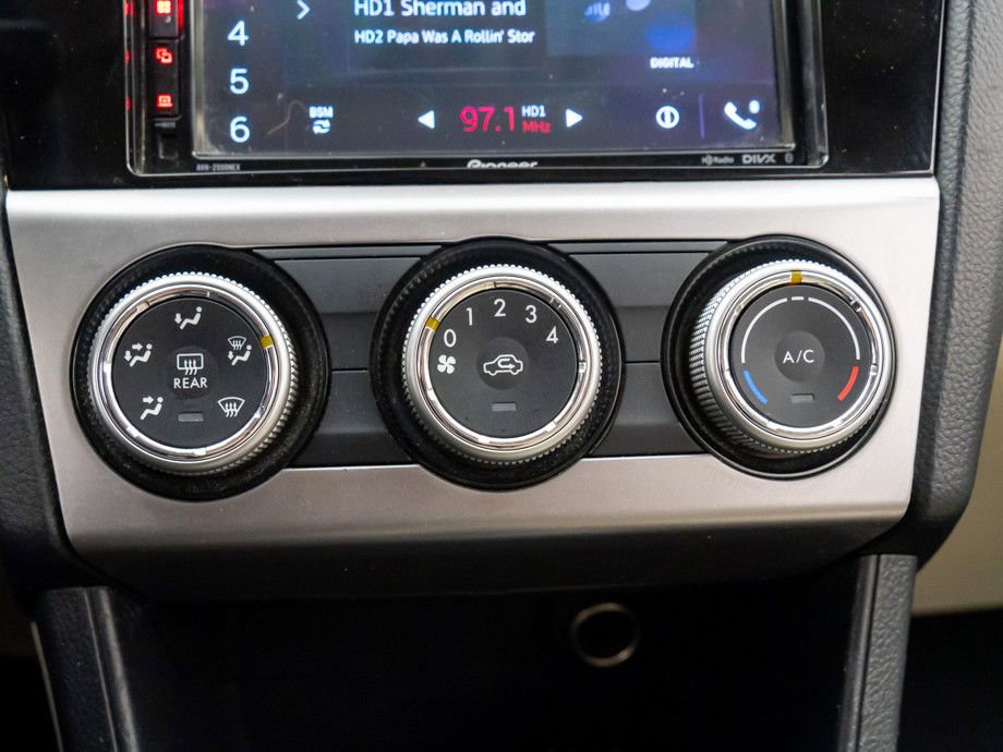 Used 2016 Subaru Impreza 2.0i Premium image 24