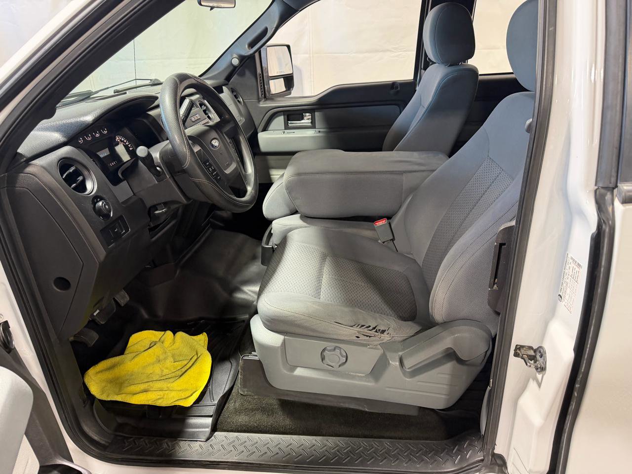 Used 2013 Ford F150 STX w/ Mid Equipment Group AWD/4WD image 21