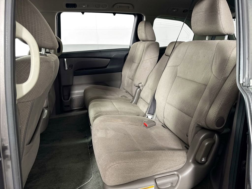 Used 2016 Honda Odyssey SE image 24