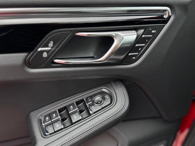New 2026 Porsche Macan AWD/4WD image 13