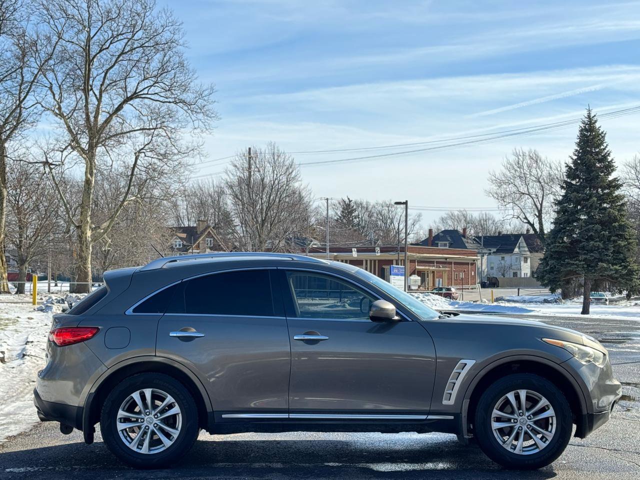 Used 2009 INFINITI FX35 AWD image 9
