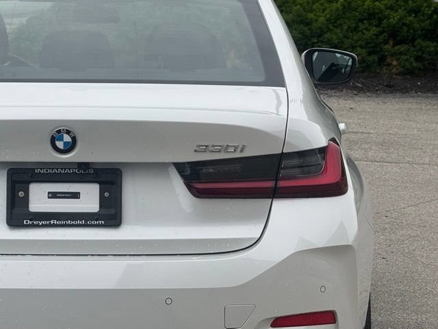 New 2026 BMW 330i xDrive Sedan w/ Premium Package AWD/4WD image 5