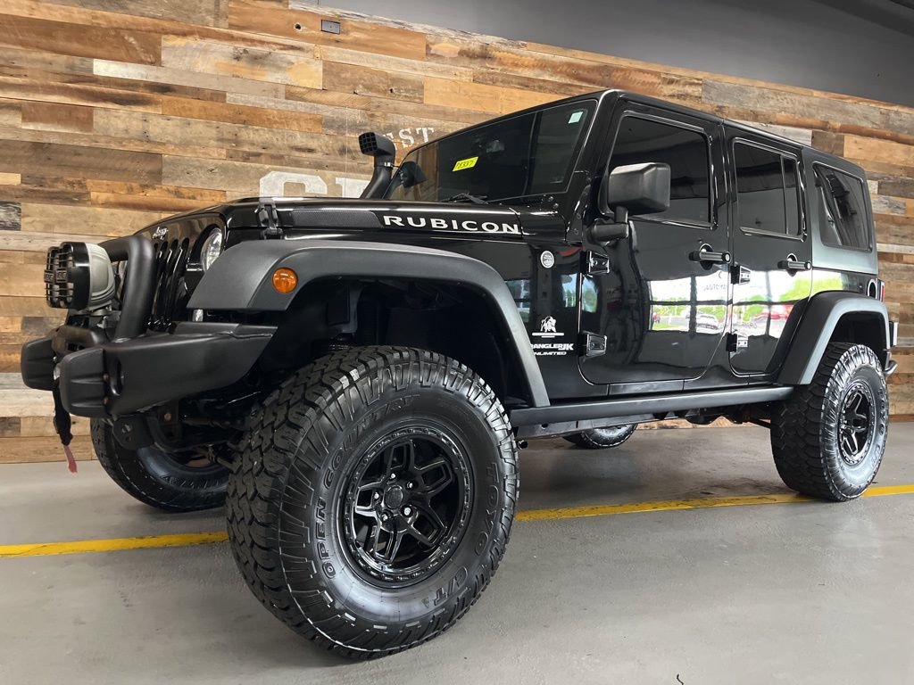 Used 2018 Jeep Wrangler Unlimited Rubicon w/ Cold Weather Group AWD/4WD image 19