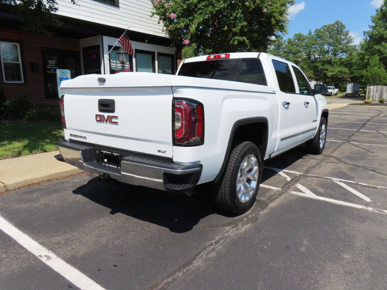 Used 2017 GMC Sierra 1500 SLT w/ SLT Premium Package RWD image 8