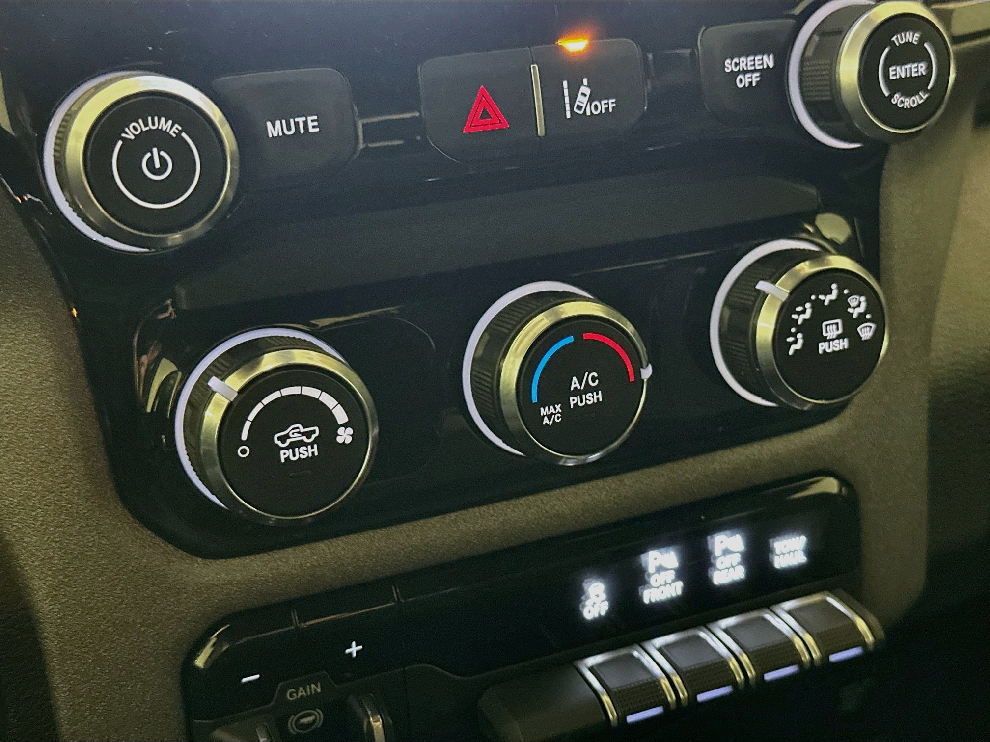Used 2026 RAM 1500 Warlock AWD/4WD image 23