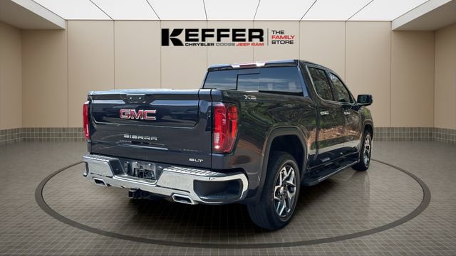 Used 2023 GMC Sierra 1500 SLT w/ SLT Premium Package image 5