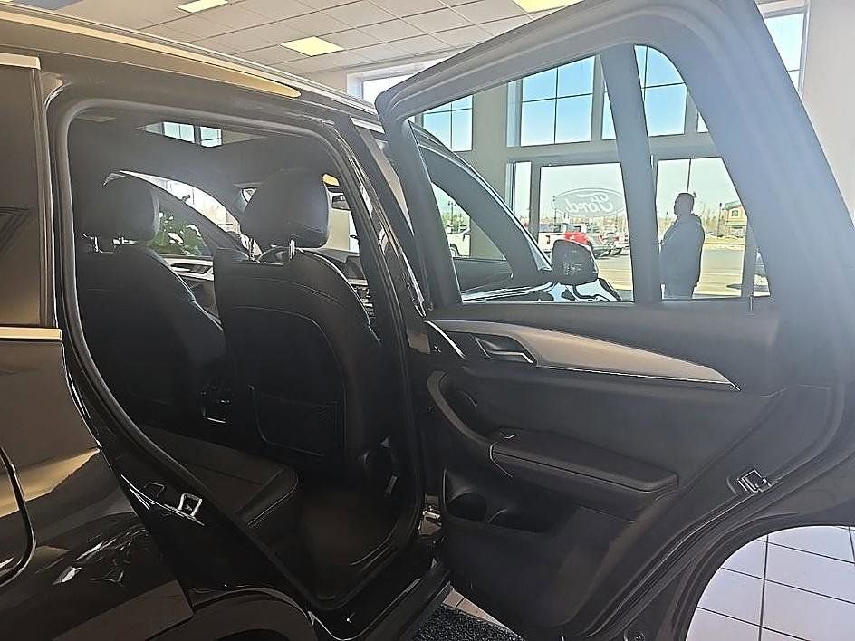 Used 2022 BMW X3 xDrive30i w/ Convenience Package image 33