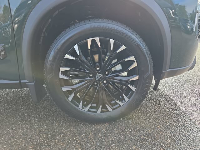 New 2026 Nissan Rogue Dark Armor FWD image 10